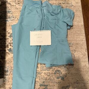 Figs scrub set in Seaglass